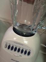 how-to-clean-a-blender-quickly-and-easily-21409400