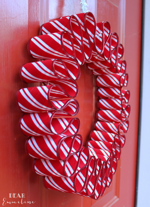 25 DIY Wreaths Yes You Really Can Make These! How Does She