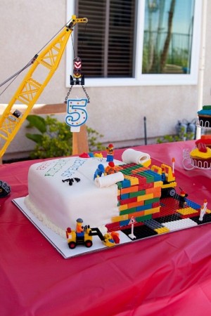 Lego cake 1