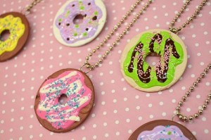 DIY-donut-necklaces