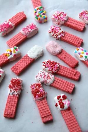 Easy-Valentines-Day-Cookies-FamilyFreshMeals.com-Easy-and-YUMMY
