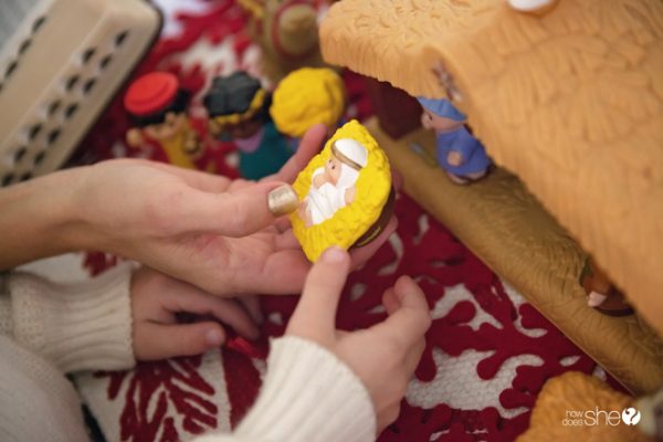 A Sweet Christmas Tradition: Building Baby Jesus a Manger of Kindness ...