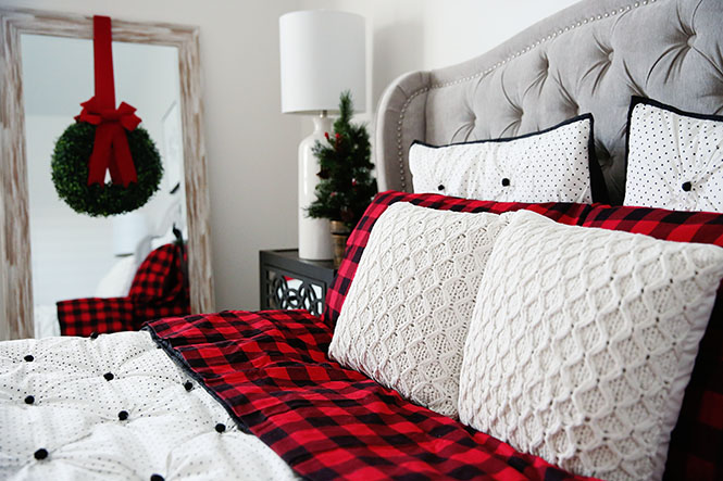 Sprucing Up A Bedroom for Guests This Holiday Season