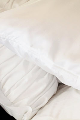 Silk Pillowcase – Homemade Beauty Sleep!