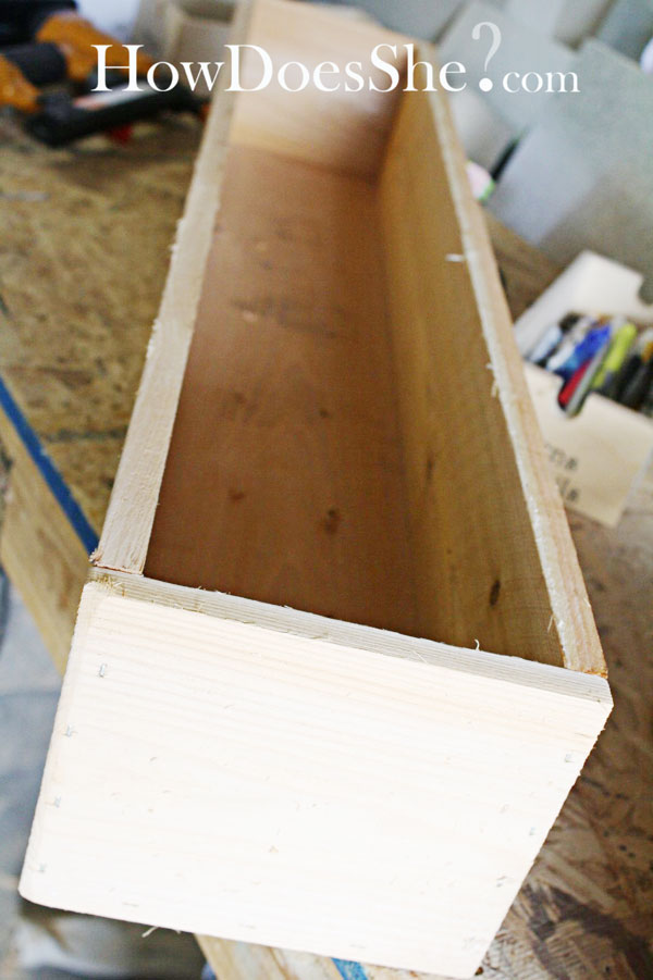 how to make a cedar window box