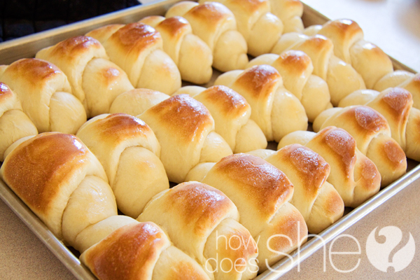 dinner rolls