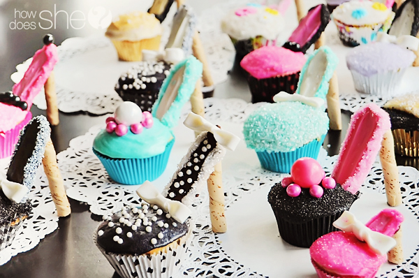 High Heel Cupcakes - www.howdoesshe.com #highheelcupcakes