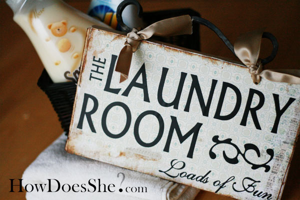 Make a Laundry Room Sign