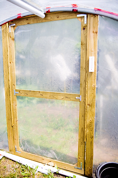 How to Create a Greenhouse out of a Trampoline